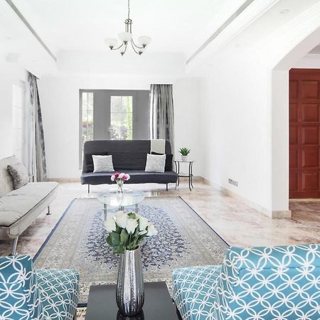 Frank Porter - Arabian Ranches Villa Dubai Eksteriør billede