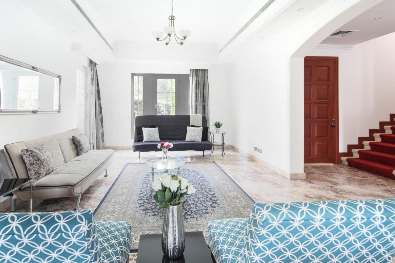 Frank Porter - Arabian Ranches Villa Dubai Eksteriør billede