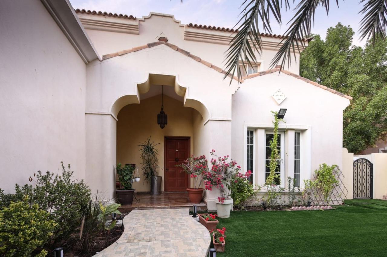 Frank Porter - Arabian Ranches Villa Dubai Eksteriør billede