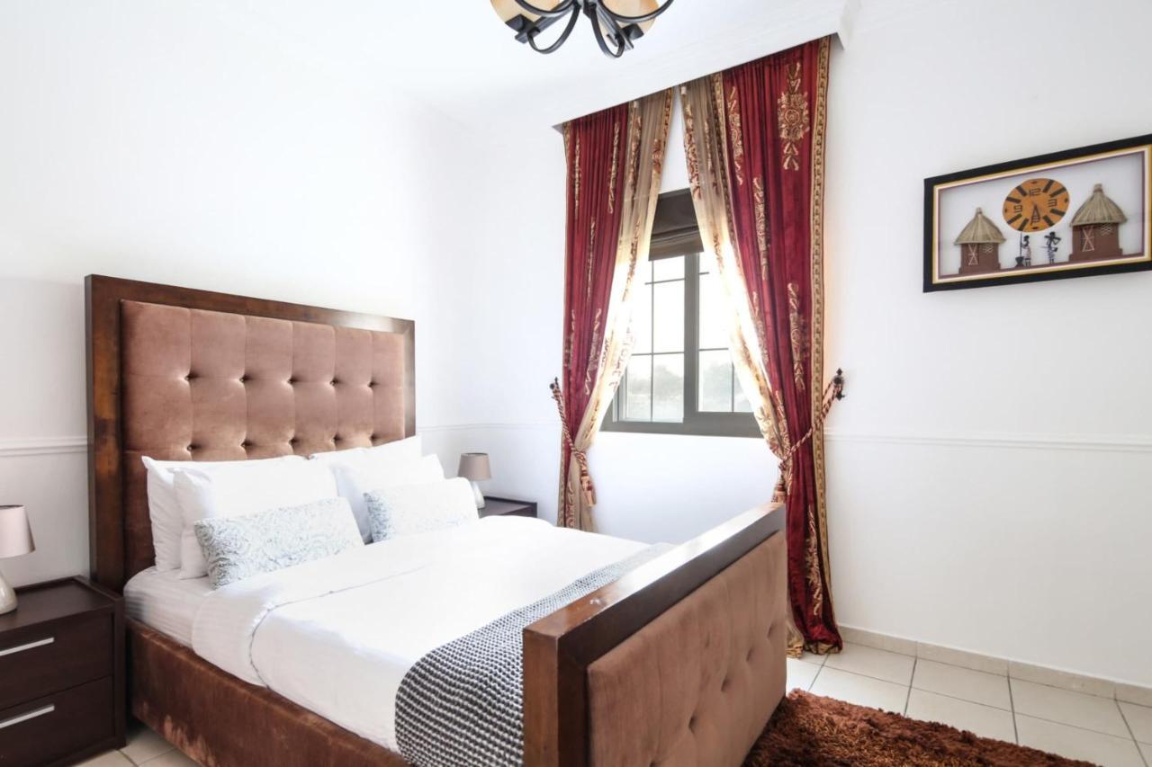 Frank Porter - Arabian Ranches Villa Dubai Eksteriør billede